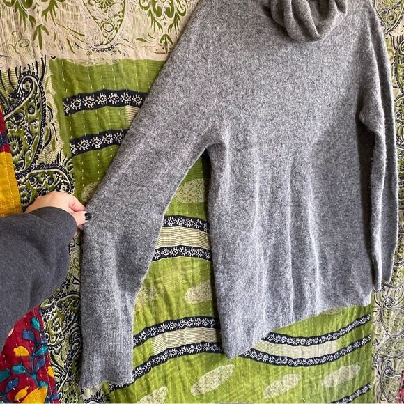 Equipment Rumor Gray Alpaca Blend Turtleneck Sweater Size Small - Picture 5 of 12
